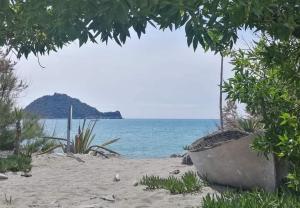 a view of the ocean from the beach at Casa Marisa in Albenga
