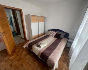 Imagine din galeria proprietății APARTMAN KALA Dobrinja Sarajevo în Sarajevo +1 fotografie