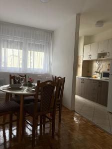 Kuchyň nebo kuchyňský kout v ubytování A&N Apartments