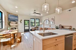 Gallery image of Mayflower Lakeside B5 - 203 in Heber City
