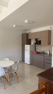 Cuisine ou kitchenette dans l'établissement Departamento a estrenar totalmente equipado a 3km del centro