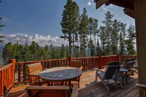 Gallery image of Moonlight Mountain Home - 1 Hidden Trail in Big Sky Mountain Village