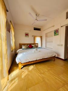 Ένα ή περισσότερα κρεβάτια σε δωμάτιο στο Magical Guest house jaisalmer +13 φωτογραφίες