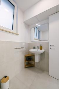 Koupelna v ubytování Caterina Guest House