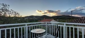 Γενική θέα στο βουνό ή θέα στο βουνό από  αυτή η παραθεριστική κατοικία