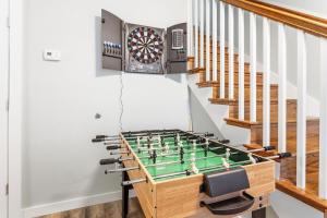 Η αίθουσα παιχνιδιών του 6062 - Hummingbird Haven