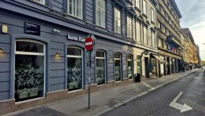 Nabolaget omkring lejligheden eller i nærheden