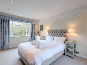 Katil atau katil-katil dalam bilik di 3 Bed in Cerne Abbas 74803