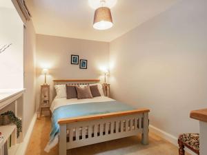 Postel nebo postele na pokoji v ubytování 1 Bed in Crieff 87497