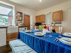 Kuchyň nebo kuchyňský kout v ubytování 3 bed in Ullock SZ043 + 13 fotografií