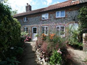Κήπος έξω από το 2 Bed in Roughton BUCN8
