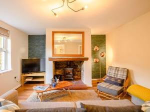 Μια τηλεόραση ή/και κέντρο ψυχαγωγίας στο 3 Bed in Foulsham 90674