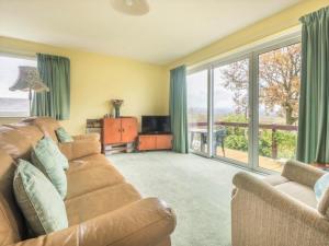 Posezení v ubytování 1 Bed in Kirkby-in-Furness SZ463