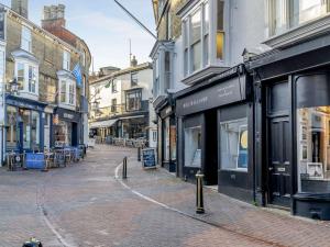 an empty street in a city with buildings at 3 Bed in Cowes 93654 in Cowes