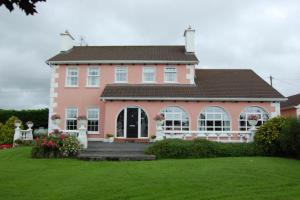 Gallery image of Ballingowan House in Newcastle West