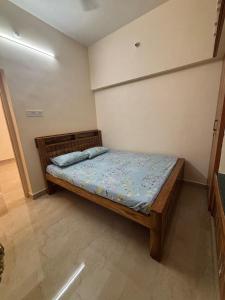 Ένα ή περισσότερα κρεβάτια σε δωμάτιο στο JOVIs HOME