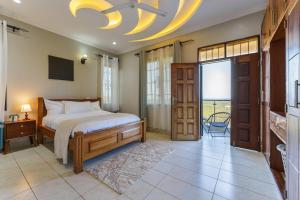 Billede fra billedgalleriet på Zuri's Luxurious Oceanview Penthouse, Meters from the beach i Shanzu