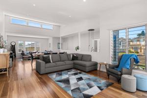 Gallery image of 4-Bedroom Family Retreat, Just 50m to Boyds Beach, Kiama Downs in Kiama Downs +12 photos