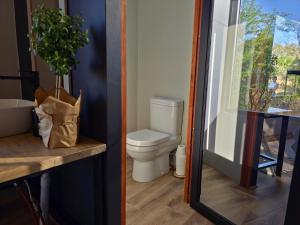 Et badeværelse på Hot Tub Haven - Modimolle