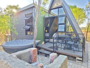 Το κτήριο όπου στεγάζεται  το διαμέρισμα