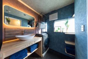 Ένα μπάνιο στο Japanese Modern Great Access Shinjuku 4Bed +35 φωτογραφίες