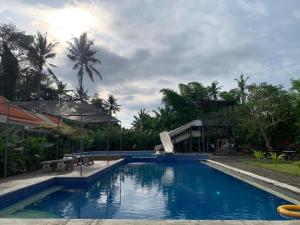 Gallery image of Trisula Room, Pool and Warung in Badung