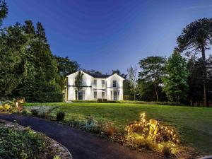 Κήπος έξω από το Mercure Oxford Hawkwell House Hotel