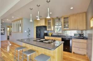 Η κουζίνα ή μικρή κουζίνα στο The Loft at Stardust Retreat