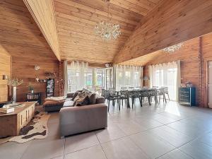 Posezení v ubytování LA CABANE A INGALLS