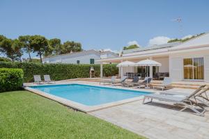 Swimmingpoolen hos eller tæt på Villa Santo Tomás - Loli