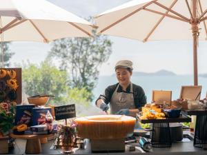 Φαγητό σε αυτό το ξενοδοχείο ή κάπου εκεί κοντά