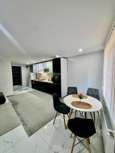 Una cocina o cocineta en 1-Confortable and ideal Apartament-Квартира посуточно Edinet