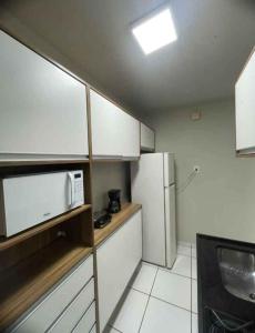 Kuchyň nebo kuchyňský kout v ubytování Apartamento em São Luís-Ma