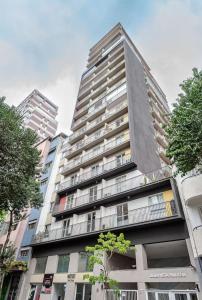 Το κτήριο όπου στεγάζεται  το διαμέρισμα