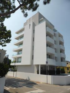 Tòa nhà nơi căn hộ tọa lạc