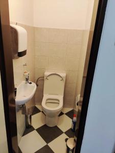 Ένα μπάνιο στο Zizkov Stay - Near City Center