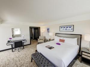 Gallery image of Hamilton Princess & Beach Club A Fairmont Managed Hotel in Hamilton +248 photos