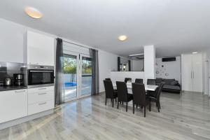 Gallery image of Villa Ledinko in Glavan