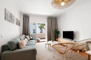 Μια τηλεόραση ή/και κέντρο ψυχαγωγίας στο T2 Santa Luzia B