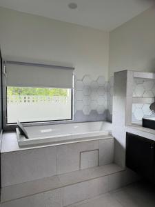 Billede fra billedgalleriet på Micasa Bagan Laland,halal only i Tanjong Sepat