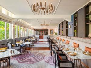 Χώρος καθιστικού στο Raffles Grand Hotel d'Angkor