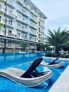 Bazén v ubytování Lauriz Place 2 at Amani Grand Resort and Residences nebo v jeho okolí