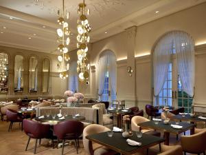 Χώρος καθιστικού στο Raffles Singapore