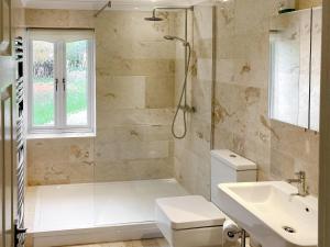 Un baño de Hedgeways