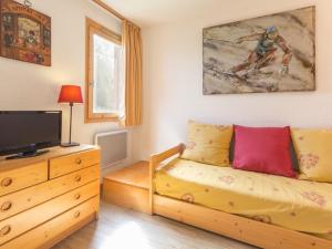 Μια τηλεόραση ή/και κέντρο ψυχαγωγίας στο Apt Chaleureux Proche Pistes avec Balcon & TV - Montchavin - FR-1-181-2506