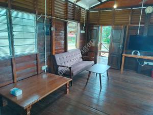 Posezení v ubytování DanZaStay3 at BC - Nearby Thai Border + 6 fotografií