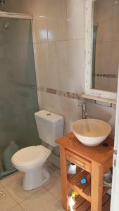 Un baño de Complejo La Emilce
