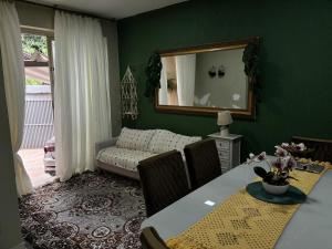 Χώρος καθιστικού στο Casa verde 4 quartos