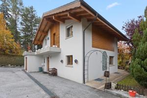 Budova, kde se prázdninový dům nachází