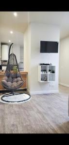 Μια τηλεόραση ή/και κέντρο ψυχαγωγίας στο Le Nid douillet Proche centre-ville